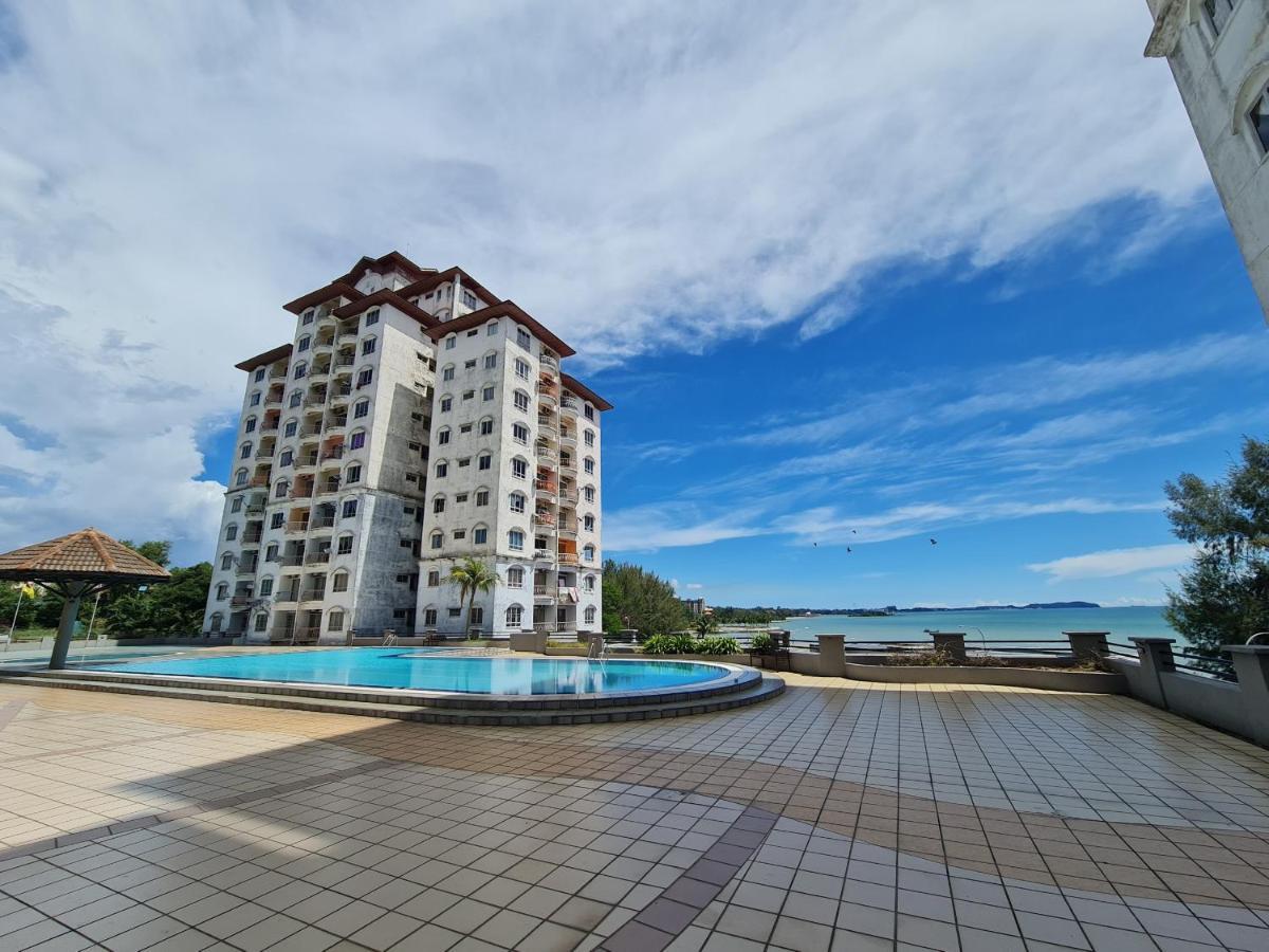 Sunshine Bay Resort Porto Dickson Exterior foto